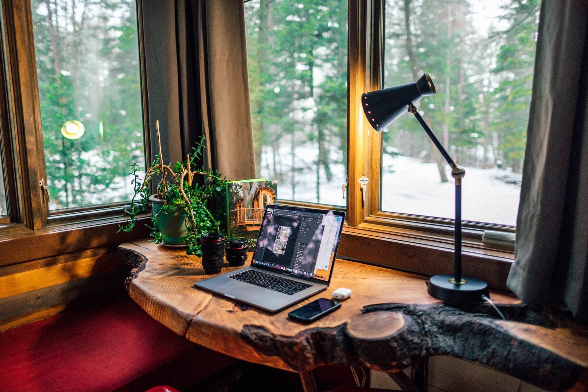 How to Build More Movement into Your Workday (So You Get Healthier While You Work)